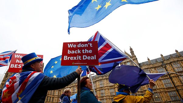 Brexit kostet Wirtschaft bis zu 150 Mrd. Pfund - pro Jahr Brexit kostet Wirtschaft bis zu 150 Mrd. Pfund - pro Jahr