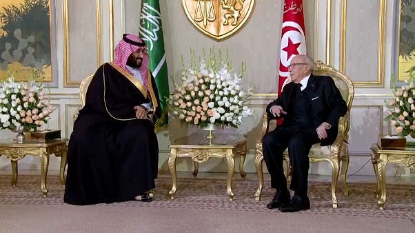 بعد زيارة بن سلمان.. قرض سعودي لتونس بقيمة نصف مليار دولار وبفائدة منخفضة بعد زيارة بن سلمان.. قرض سعودي لتونس بقيمة نصف مليار دولار وبفائدة منخفضة