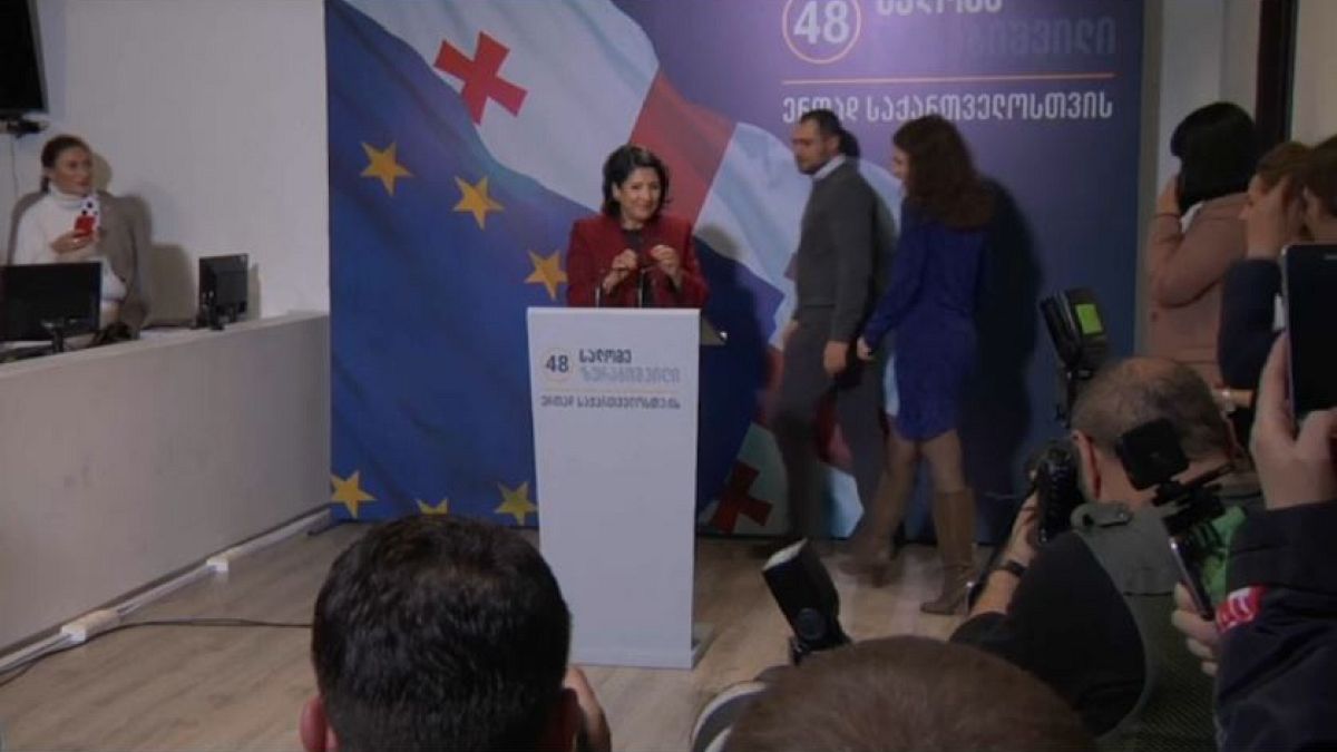 Salome Surabischwili wird erste Präsidentin Georgiens