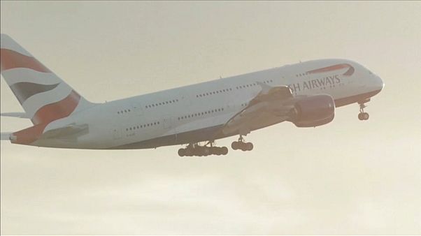 Brexit: Großbritannien und USA schließen Flug-Abkommen Brexit: Großbritannien und USA schließen Flug-Abkommen