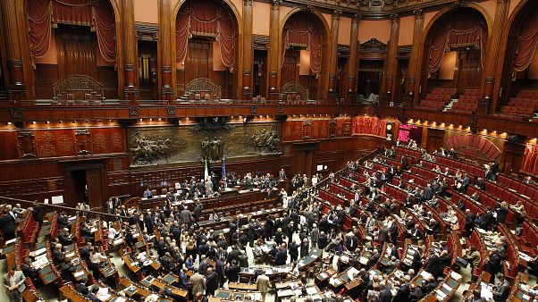 Ιταλία: Εγκρίθηκε ο αντιμεταναστευτικός νόμος! Ιταλία: Εγκρίθηκε ο αντιμεταναστευτικός νόμος!