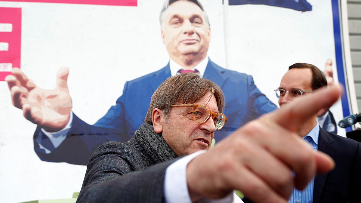 Verhofstadt desvaloriza acusações de Orbán