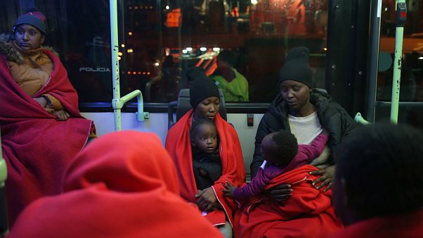 Más de 550 migrantes rescatados en su viaje hacia España Más de 550 migrantes rescatados en su viaje hacia España