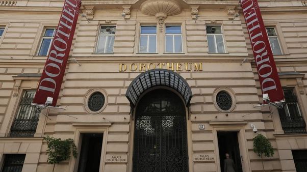 В краже Ренуара за 160 тысяч евро подозревают троих мужчин В краже Ренуара за 160 тысяч евро подозревают троих мужчин