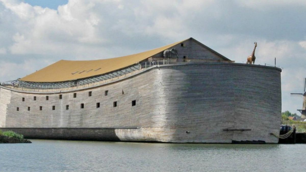 Johan Huiders built a life-size replica of Noah's Ark