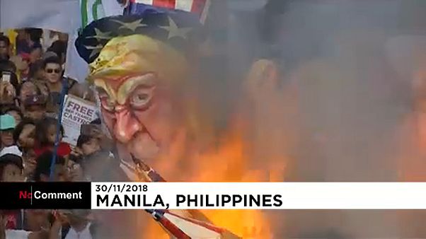 Filippine, la sinistra manifesta contro Duterte Filippine, la sinistra manifesta contro Duterte