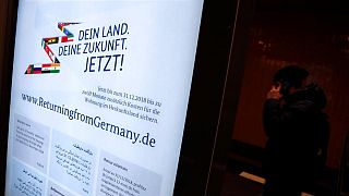 رجال أعمال ألمان يطالبون الحكومة بإلغاء حملة تشجيع المهاجرين على العودة لبلادهم