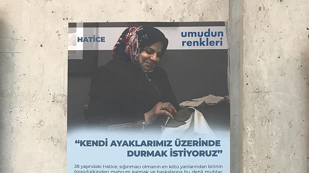 Suriyeli kadın mülteciler savaşı sanatla dillendiriyor Suriyeli kadın mülteciler savaşı sanatla dillendiriyor