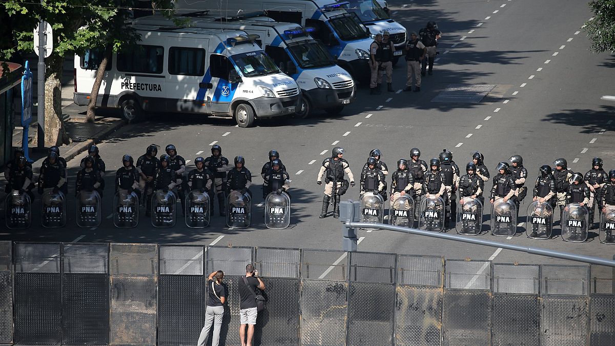 Több tízezer rendőr őrzi a G20-csúcsot  