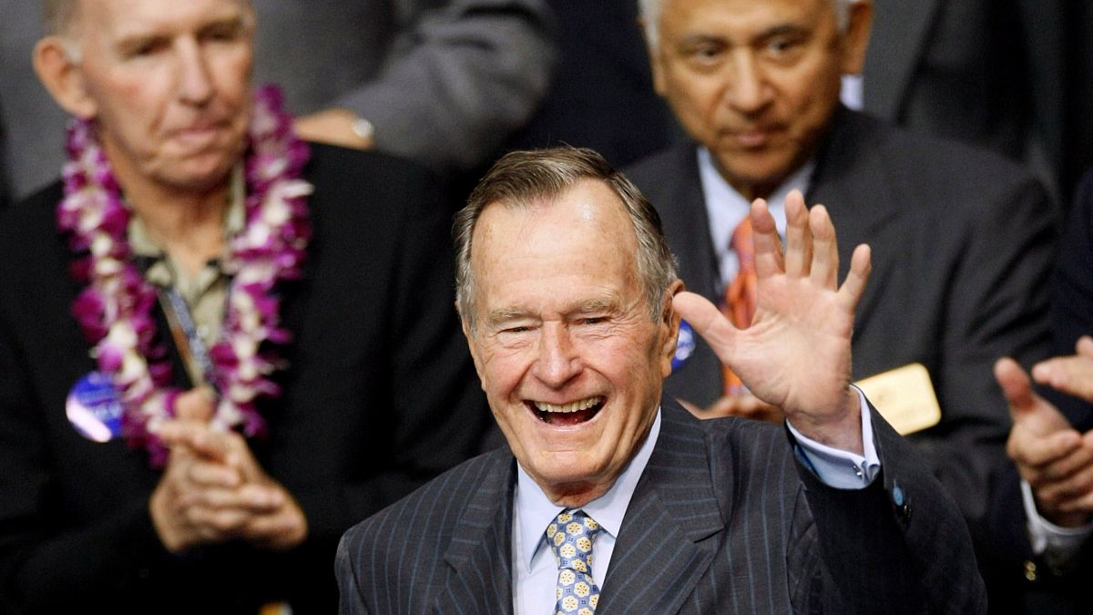 "Baba Bush" olarak bilinen eski ABD Başkanı George H. W. Bush hayatını kaybetti