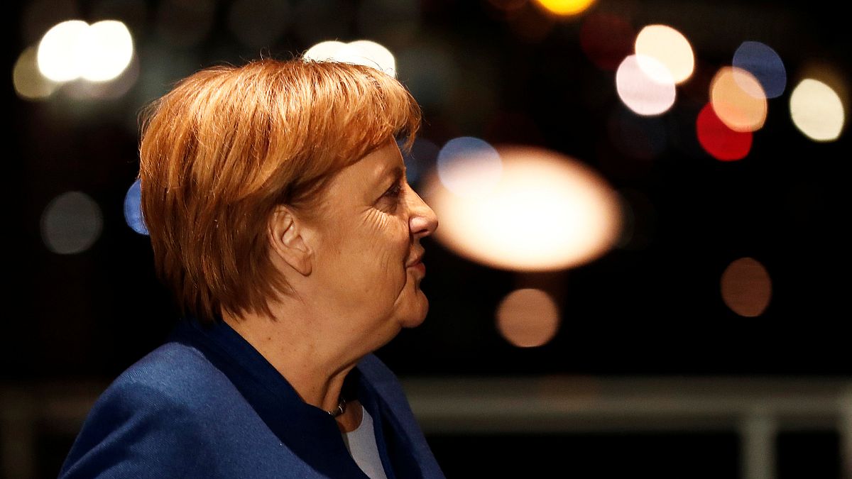 "Sie war sehr relaxt" - Merkels Sitznachbar (28) berichtet 