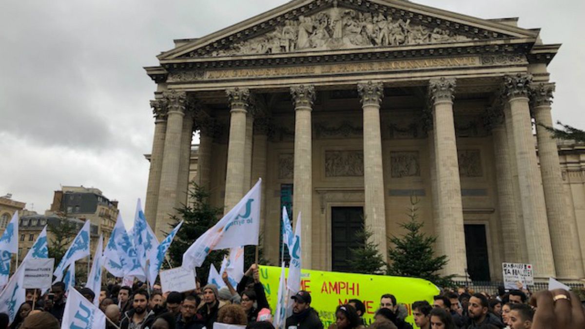 اعتراض دانشجویان غیراروپایی در پاریس به طرح پولی کردن دانشگاه