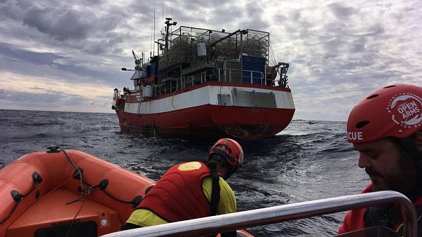 Los 11 migrantes rescatados por el pesquero español serán transferidos a Malta Los 11 migrantes rescatados por el pesquero español serán transferidos a Malta