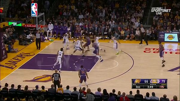 NBA: successi per Lakers e Miami NBA: successi per Lakers e Miami