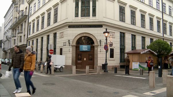 La CEU de Soros deja Budapest por Viena La CEU de Soros deja Budapest por Viena