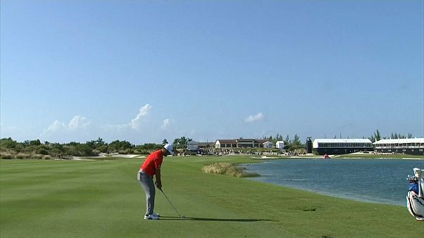 Golf: Jon Rahm conquista l'Hero World Challenge Golf: Jon Rahm conquista l'Hero World Challenge