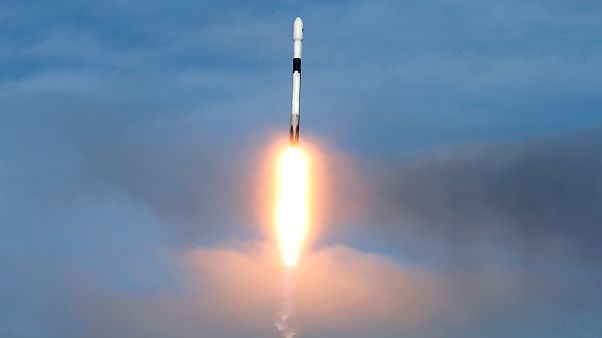 Video | SpaceX roketi Falcon 9 uzaya başarılı şekilde fırlatıldı Video | SpaceX roketi Falcon 9 uzaya başarılı şekilde fırlatıldı