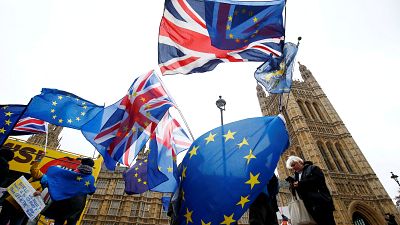 Η Βρετανία μπορεί να σταματήσει το Brexit μονομερώς λέει ανώτατος δικαστής