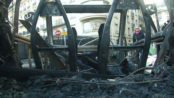 A párizsi zavargások sokkoló képei A párizsi zavargások sokkoló képei