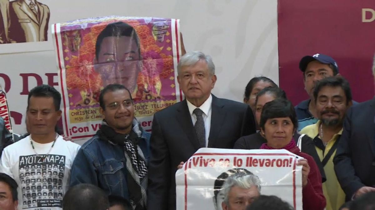 Messico: una commissione per i 43 studenti desaparecidos