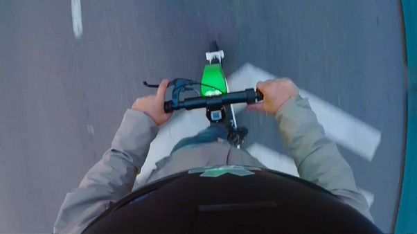 Madrid prohíbe operar a tres empresas de patinetes Madrid prohíbe operar a tres empresas de patinetes