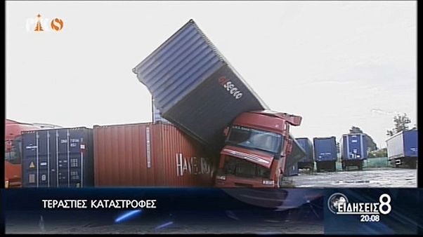 Κύπρος: Προβλήματα από έντονα καιρικά φαινόμενα Κύπρος: Προβλήματα από έντονα καιρικά φαινόμενα