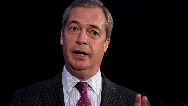 Brexit'in mimarı Farage İslam karşıtı çizgiye kaydığı gerekçesiyle partisinden istifa etti Brexit'in mimarı Farage İslam karşıtı çizgiye kaydığı gerekçesiyle partisinden istifa etti