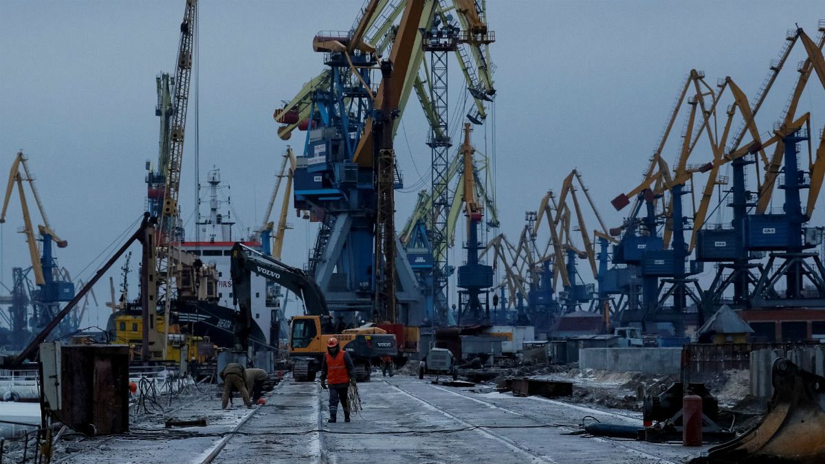 Возобновление грузоперевозок в Азовском море