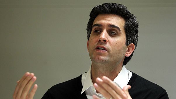 Oyuncu Memet Ali Alabora hakkında 'darbeye teşebbüs' suçlamasıyla tutuklama kararı Oyuncu Memet Ali Alabora hakkında 'darbeye teşebbüs' suçlamasıyla tutuklama kararı