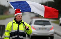'Gilet jaunes' movement spreads to France's truckers, farmers and students
