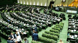  استعفای ۱۸ نماینده استان اصفهان در اعتراض به حذف بودجه آب 