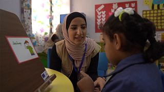Gondot jelent Jordániában a menekült gyerekek oktatása