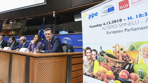 Dieta Mediterranea approda in Europarlamento a Bruxelles Dieta Mediterranea approda in Europarlamento a Bruxelles