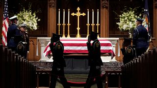 Video | Baba Bush'un cenaze töreni: Yas, vücut dili ve espriler