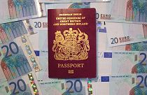 Großbritannien: "Reichen"-Visum auf Eis gelegt