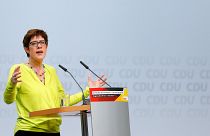 Kramp-Karrenbauer, a candidata preferida de Merkel