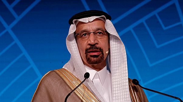 احتمال خفض انتاج أوبك يساهم في تهاوي أسعار النفط احتمال خفض انتاج أوبك يساهم في تهاوي أسعار النفط