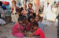 Fogolycserével kezdődő jemeni béketárgyalások