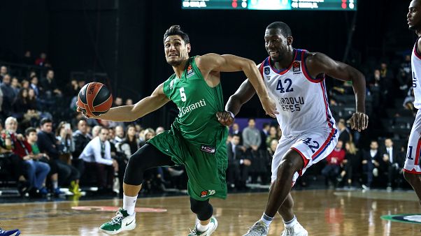 THY Avrupa Ligi'nde Darüşşafaka ile Anadolu Efes karşılaştı THY Avrupa Ligi'nde Darüşşafaka ile Anadolu Efes karşılaştı