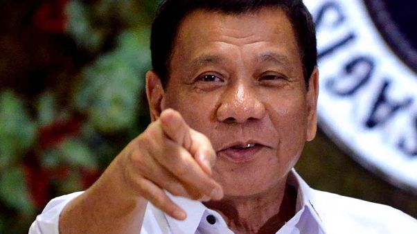 Duterte: Katolik psikoposların hepsi işe yaramaz aptallar, öldürün gitsin Duterte: Katolik psikoposların hepsi işe yaramaz aptallar, öldürün gitsin