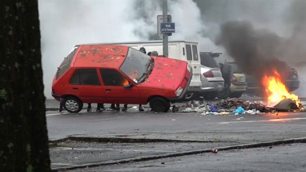 France : 700 interpellations après une nouvelle journée de mobilisation des lycéens France : 700 interpellations après une nouvelle journée de mobilisation des lycéens