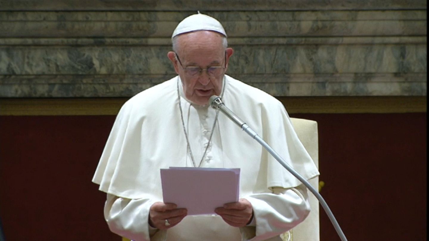 Papa Francis: Eşcinsel rahip ve rahibeler görevden ayrılsın 51