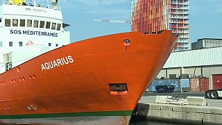 وقف أنشطة إنقاذ المهاجرين في البحر المتوسط بسفينة أكواريوس