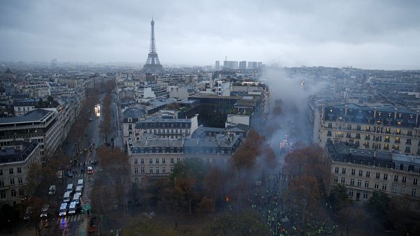 Sarı Yelekliler yeniden meydanlara çıkıyor, 'turistik Paris' cumartesi kapalı olacak Sarı Yelekliler yeniden meydanlara çıkıyor, 'turistik Paris' cumartesi kapalı olacak