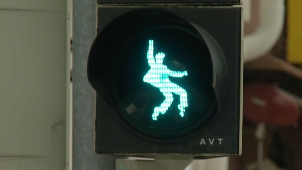 Elvis als Ampelmännchen: Über die Straße mit Hüftschwung Elvis als Ampelmännchen: Über die Straße mit Hüftschwung