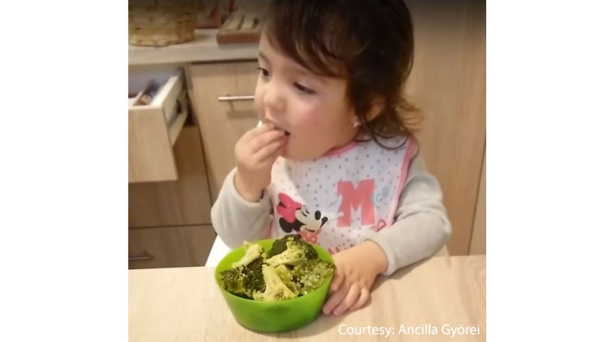 Külföldön is imádják a magyar kislányt, aki jobban szereti a brokkolit, mint a csokoládét
