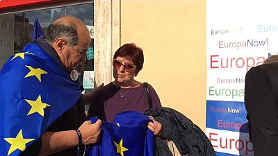 Manifestazione Lega: accoglienza a 12 stelle per Salvini