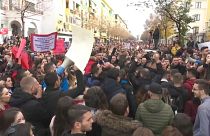 Estudantes protestam por um ensino mais barato na Albânia