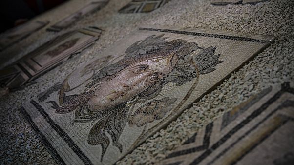 Çingene Kızı'nın kayıp parçaları Zeugma Müzesi'nde Çingene Kızı'nın kayıp parçaları Zeugma Müzesi'nde