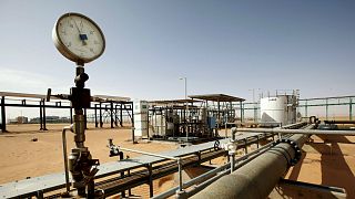 Libya'da daha iyi kamu hizmeti isteyenler petrol sahasını bastı